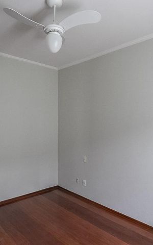 Casa à venda com 217m², 3 quartos e 2 vagas Casa à venda com 217m², 3 quartos e 2 vagasQuarto 3