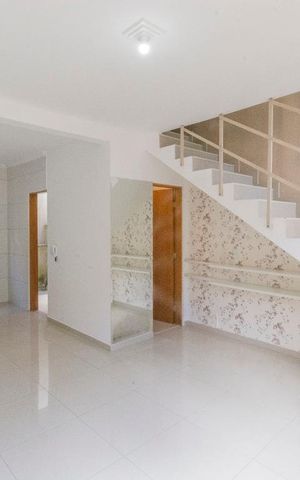 Casa de condomínio à venda com 70m², 2 quartos e 1 vaga Casa de condomínio à venda com 70m², 2 quartos e 1 vagaSala