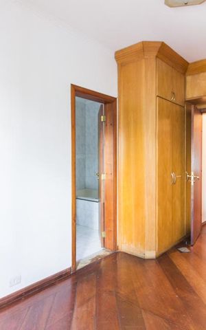 Casa para alugar com 180m², 3 quartos e 2 vagasSuite
