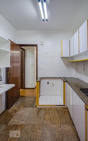 Apartamento à venda com 140m², 4 quartos e 3 vagasCozinha