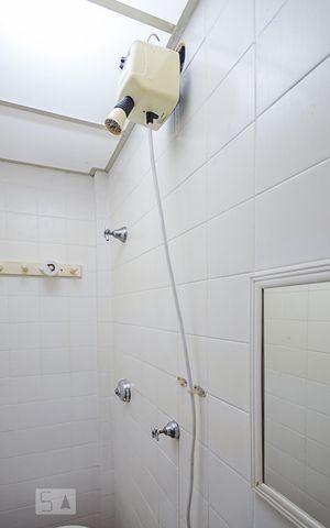 Apartamento à venda com 140m², 4 quartos e 3 vagasBanheiro de Serviço