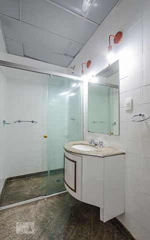 Apartamento à venda com 140m², 4 quartos e 3 vagasBanheiro Social