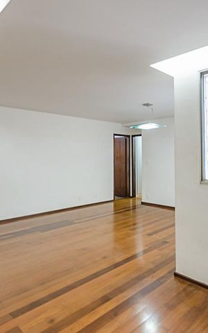 Apartamento à venda com 140m², 4 quartos e 3 vagasSala