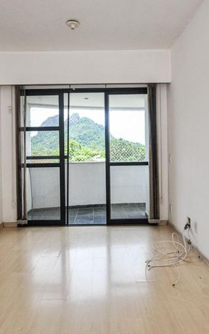 Apartamento à venda com 50m², 2 quartos e 1 vaga Apartamento à venda com 50m², 2 quartos e 1 vagaSala