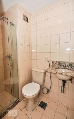 Apartamento à venda com 50m², 2 quartos e 1 vaga Apartamento à venda com 50m², 2 quartos e 1 vagaBanheiro Social