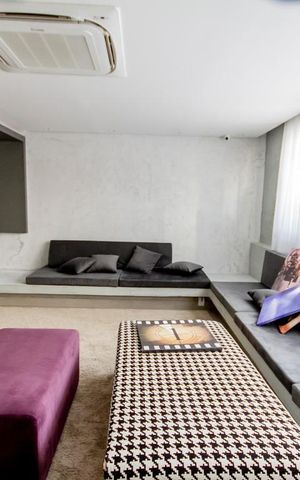 Apartamento à venda com 65m², 2 quartos e 1 vaga Apartamento à venda com 65m², 2 quartos e 1 vagaCinema