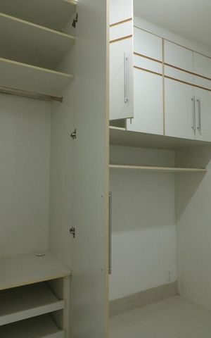 Apartamento à venda com 76m², 3 quartos e 1 vagaSuite - Armários