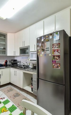 Apartamento à venda com 132m², 3 quartos e 3 vagas Apartamento à venda com 132m², 3 quartos e 3 vagasCozinha