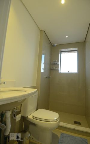 Apartamento à venda com 128m², 2 quartos e 2 vagasBanheiro da Suíte 1