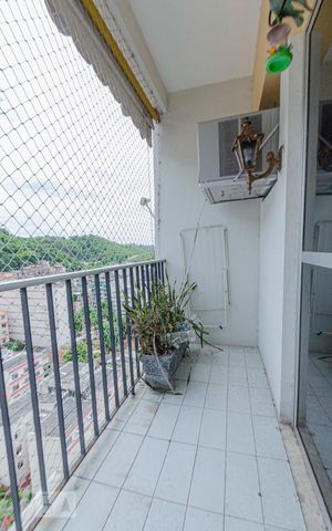Apartamento à venda com 80m², 2 quartos e 2 vagasVaranda da Sala
