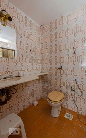 Apartamento à venda com 80m², 2 quartos e 2 vagasSuíte