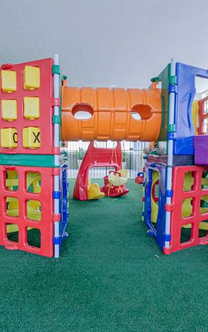 Apartamento à venda com 80m², 2 quartos e 2 vagasÁrea Comum - Playground