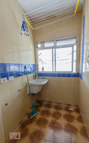 Apartamento à venda com 80m², 2 quartos e 2 vagasÁrea de Serviço