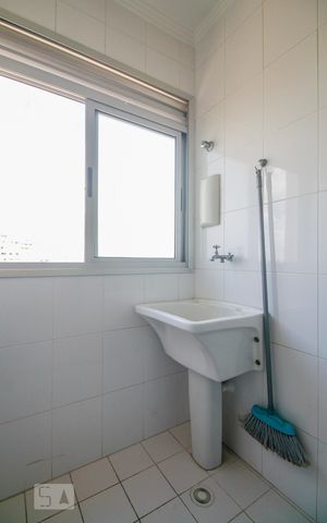 Apartamento para alugar com 48m², 2 quartos e 1 vaga Apartamento para alugar com 48m², 2 quartos e 1 vagaÁrea de serviço