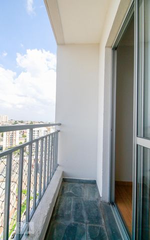 Apartamento para alugar com 48m², 2 quartos e 1 vaga Apartamento para alugar com 48m², 2 quartos e 1 vagaVaranda