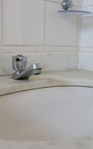Apartamento para alugar com 48m², 2 quartos e 1 vaga Apartamento para alugar com 48m², 2 quartos e 1 vagaBanheiro