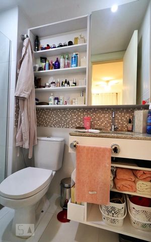 Apartamento à venda com 120m², 2 quartos e 1 vagaBanheiro da Suíte