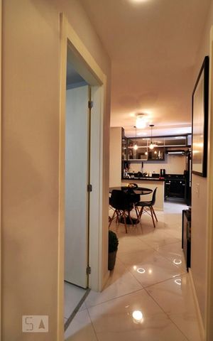 Apartamento à venda com 120m², 2 quartos e 1 vagaCorredor