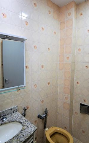 Apartamento para alugar com 85m², 2 quartos e sem vagaBanheiro