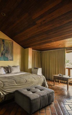 Casa para alugar com 680m², 5 quartos e 4 vagas Casa para alugar com 680m², 5 quartos e 4 vagasSuíte