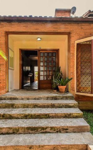 Casa para alugar com 680m², 5 quartos e 4 vagas Casa para alugar com 680m², 5 quartos e 4 vagasEntrada Social