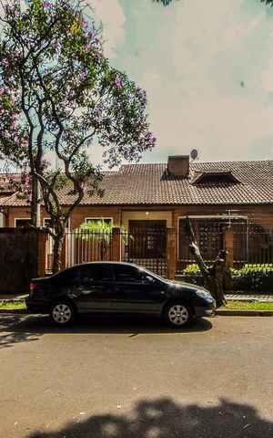 Casa para alugar com 680m², 5 quartos e 4 vagas Casa para alugar com 680m², 5 quartos e 4 vagasCasa