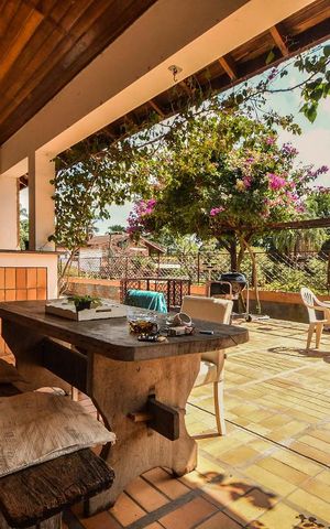 Casa para alugar com 680m², 5 quartos e 4 vagas Casa para alugar com 680m², 5 quartos e 4 vagasVaranda