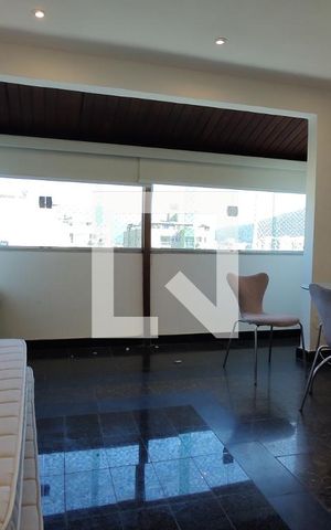 Apartamento à venda com 274m², 3 quartos e 2 vagas Apartamento à venda com 274m², 3 quartos e 2 vagasQuarto 3 - Suíte