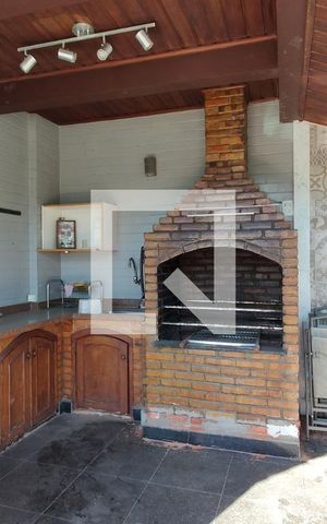 Apartamento à venda com 274m², 3 quartos e 2 vagas Apartamento à venda com 274m², 3 quartos e 2 vagasChurrasqueira