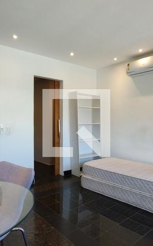 Apartamento à venda com 274m², 3 quartos e 2 vagas Apartamento à venda com 274m², 3 quartos e 2 vagasQuarto 3 - Suíte