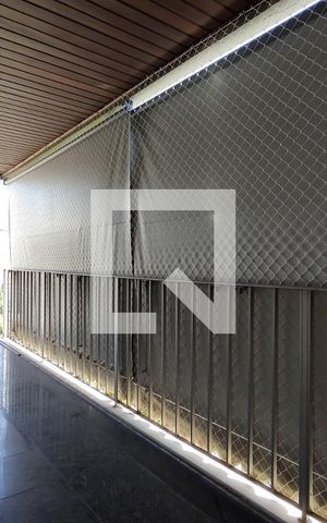 Apartamento à venda com 274m², 3 quartos e 2 vagas Apartamento à venda com 274m², 3 quartos e 2 vagasSala