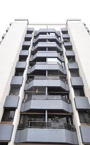 Apartamento para alugar com 70m², 2 quartos e 1 vagaFachada