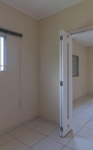 Casa à venda com 160m², 5 quartos e 4 vagasCloset quarto 1 suíte