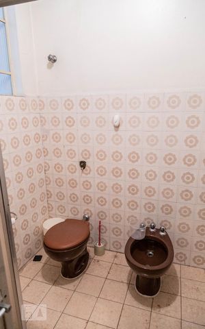 Casa para alugar com 500m², 4 quartos e 3 vagas Casa para alugar com 500m², 4 quartos e 3 vagasCasa 2 - Banheiro Suíte