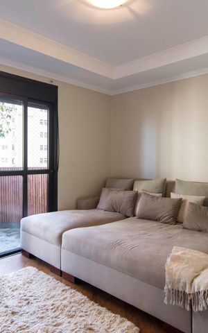 Apartamento para alugar com 225m², 4 quartos e 3 vagasSala