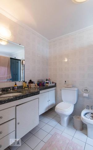 Apartamento para alugar com 225m², 4 quartos e 3 vagasBanheiro Suíte 2