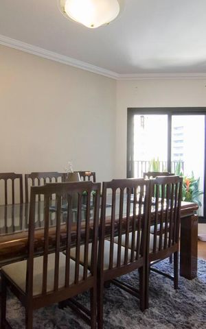 Apartamento para alugar com 225m², 4 quartos e 3 vagasSala