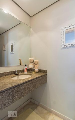 Apartamento para alugar com 225m², 4 quartos e 3 vagasLavabo