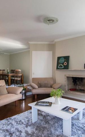 Apartamento para alugar com 225m², 4 quartos e 3 vagasSala