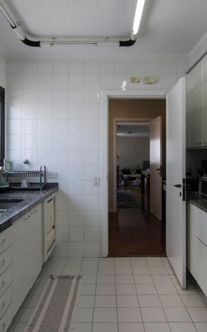 Apartamento para alugar com 225m², 4 quartos e 3 vagasCozinha