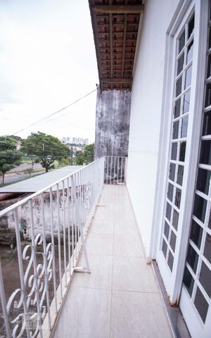 Casa à venda com 120m², 3 quartos e 5 vagasvaranda
