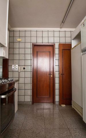 Apartamento para alugar com 300m², 4 quartos e 3 vagascozinha
