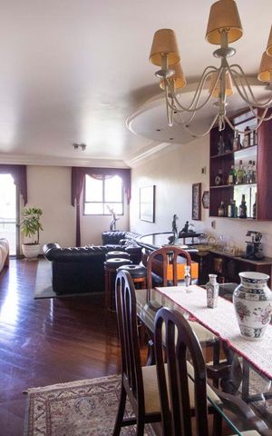 Apartamento para alugar com 300m², 4 quartos e 3 vagassala