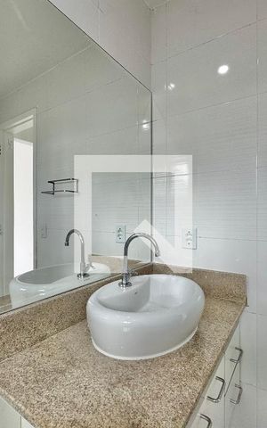 Apartamento à venda com 150m², 3 quartos e sem vaga Apartamento à venda com 150m², 3 quartos e sem vagaBanheiro Suíte