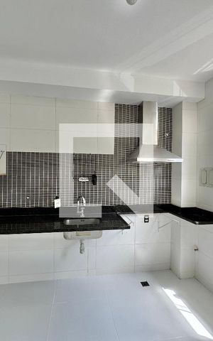 Apartamento à venda com 150m², 3 quartos e sem vaga Apartamento à venda com 150m², 3 quartos e sem vagaCozinha e Área de Serviço