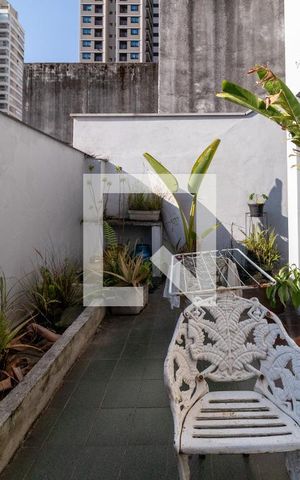Casa para alugar com 250m², 5 quartos e 2 vagas Casa para alugar com 250m², 5 quartos e 2 vagasQuintal