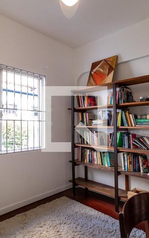 Casa para alugar com 250m², 5 quartos e 2 vagas Casa para alugar com 250m², 5 quartos e 2 vagasQuarto 1