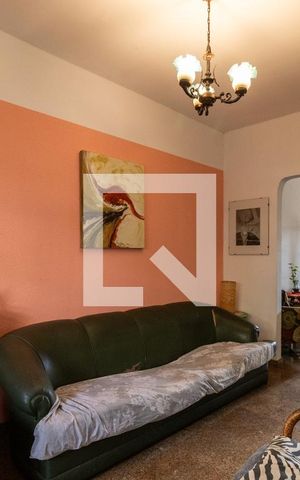Casa para alugar com 250m², 5 quartos e 2 vagas Casa para alugar com 250m², 5 quartos e 2 vagasSala