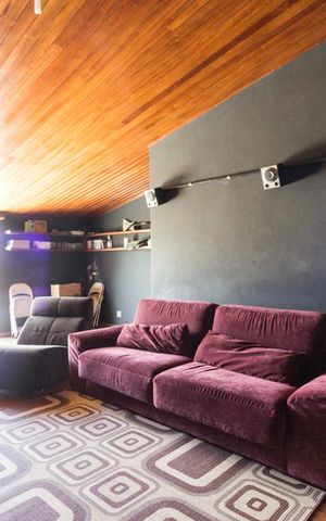 Casa à venda com 750m², 7 quartos e 5 vagasSala TV