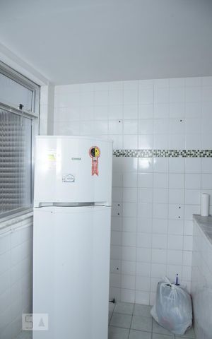 Apartamento à venda com 60m², 2 quartos e 1 vagaCozinha e Área de Serviço